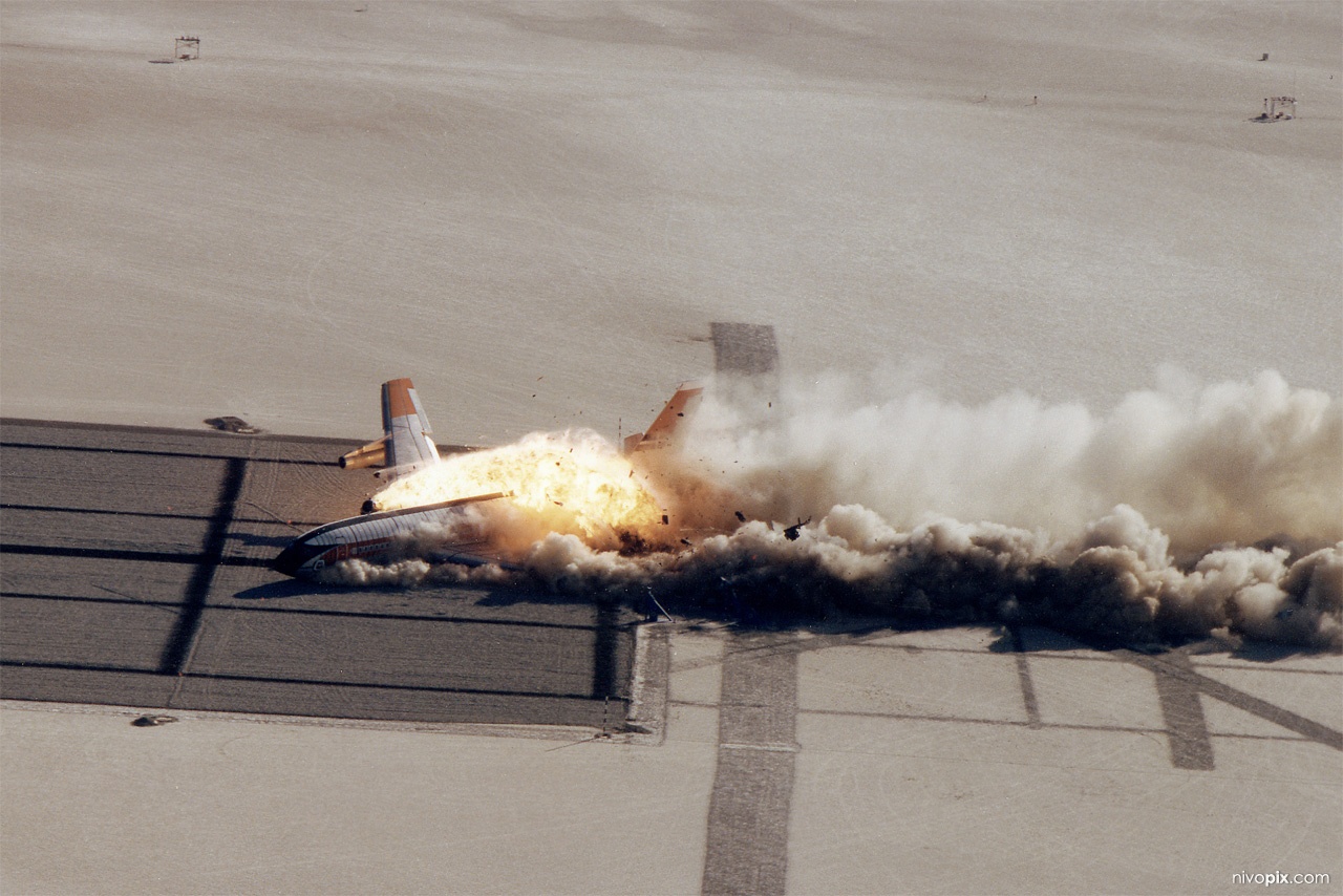Boeing 720 Controlled Impact Demonstration