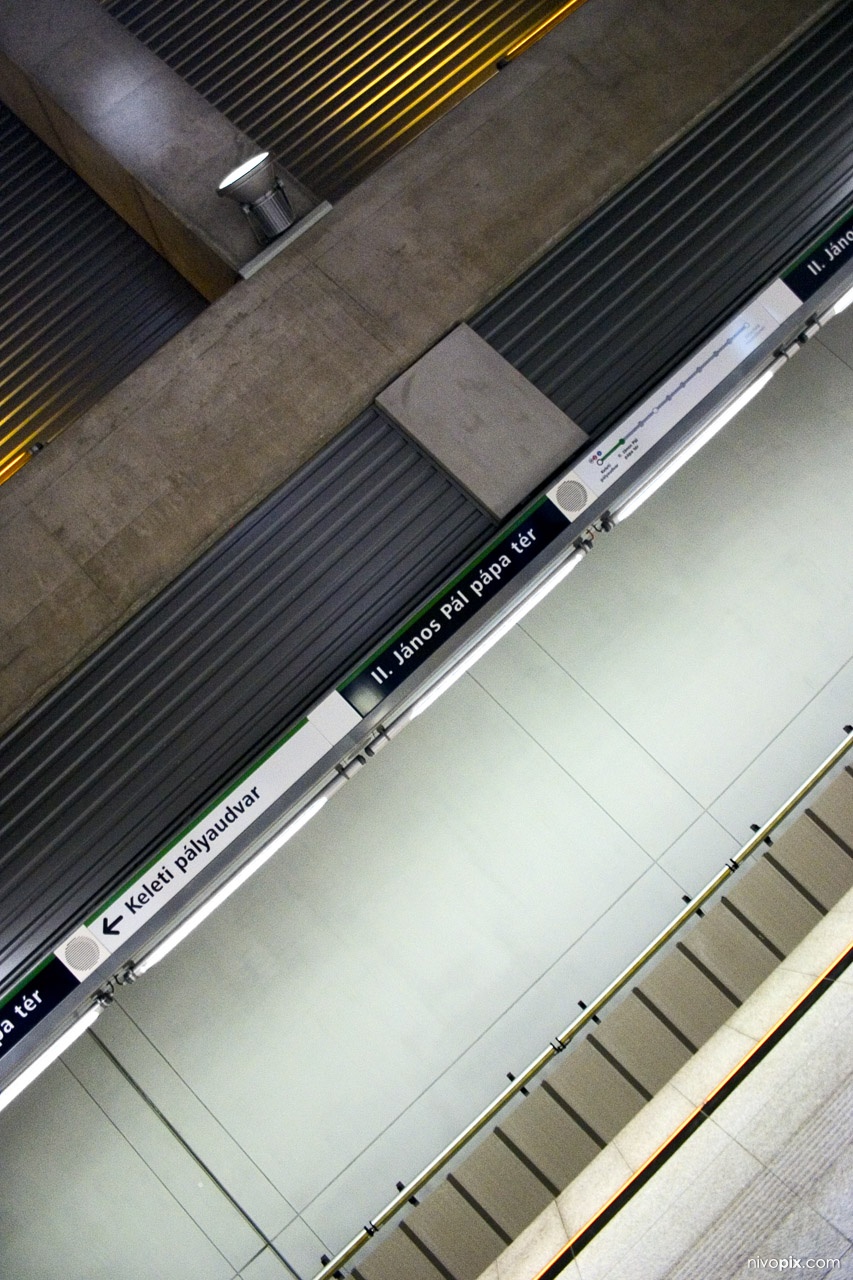 4-es metró II. János Pál pápa tér metróállomás M4