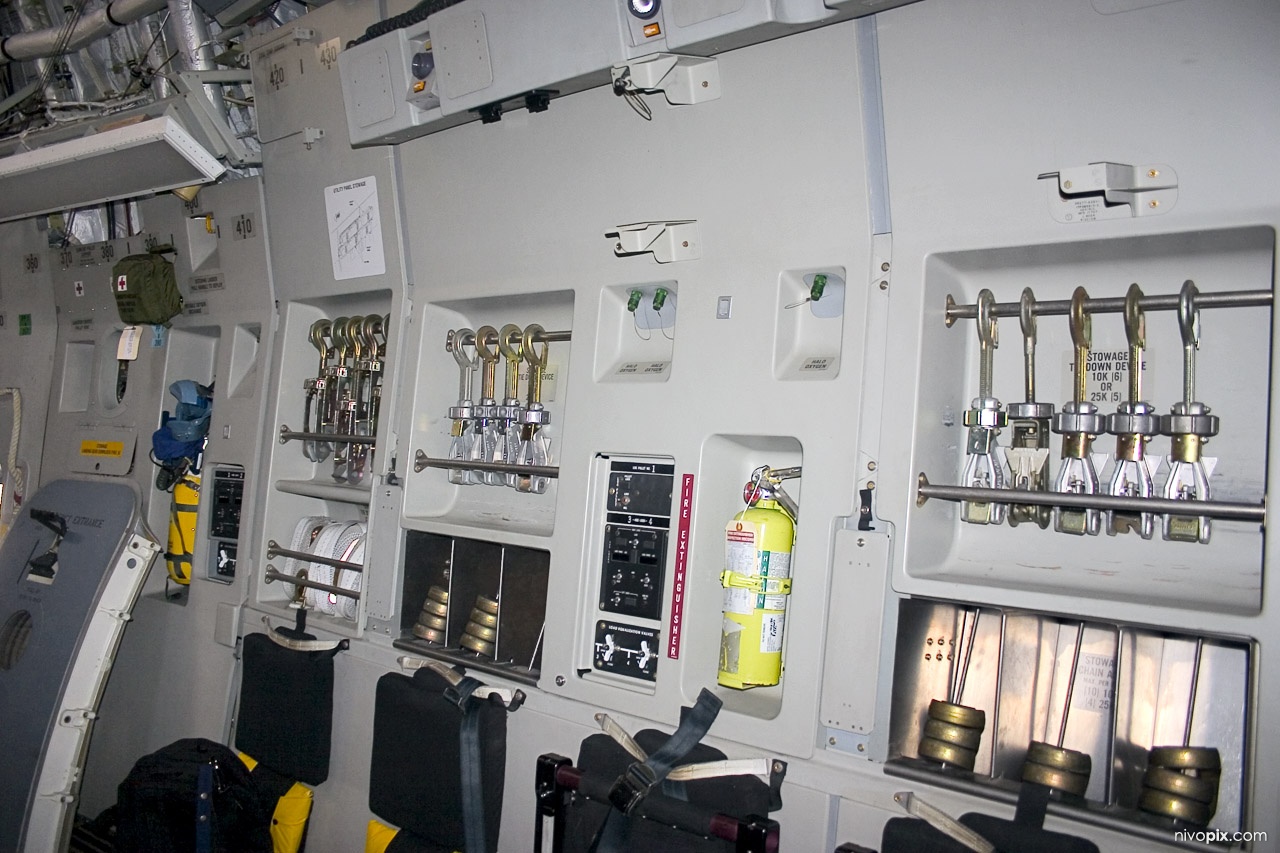 Boeing C 17 Globemaster Iii Stowage Tiedown Devices