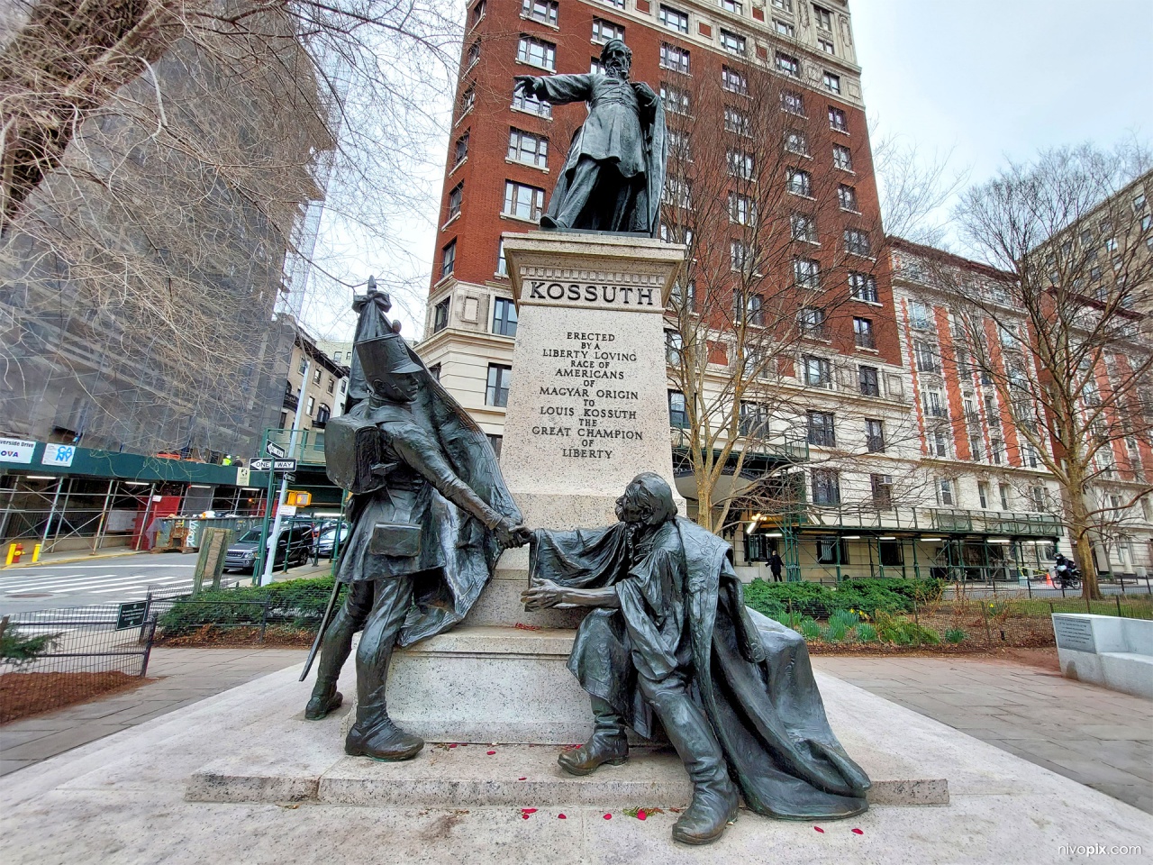 Kossuth Lajos statue, New York