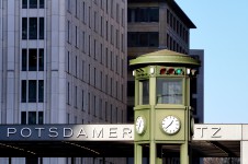 Potsdamer Platz Clock