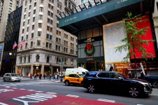 Fifth Avenue stores
